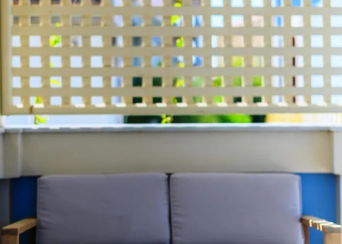 Blue Sky House Aparthotel 4*