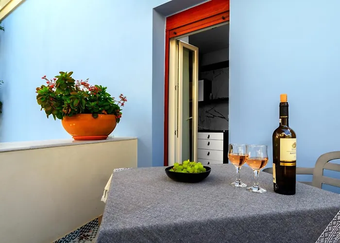 Blue Sky House 4*