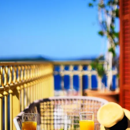 Blue Sky House מלון דירות