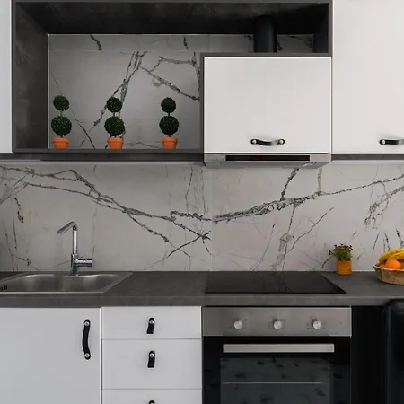 Blue Sky House Apartahotel Pilos