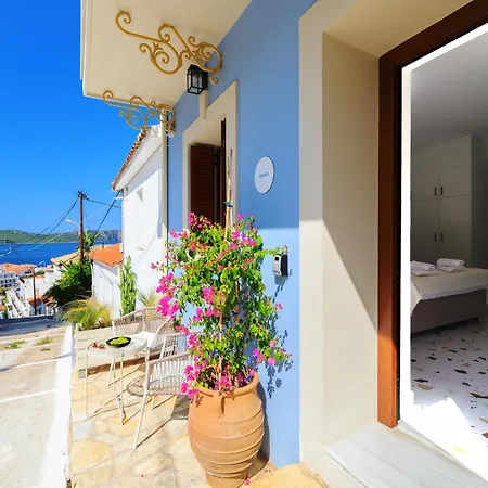 Blue Sky House Apartahotel 4*