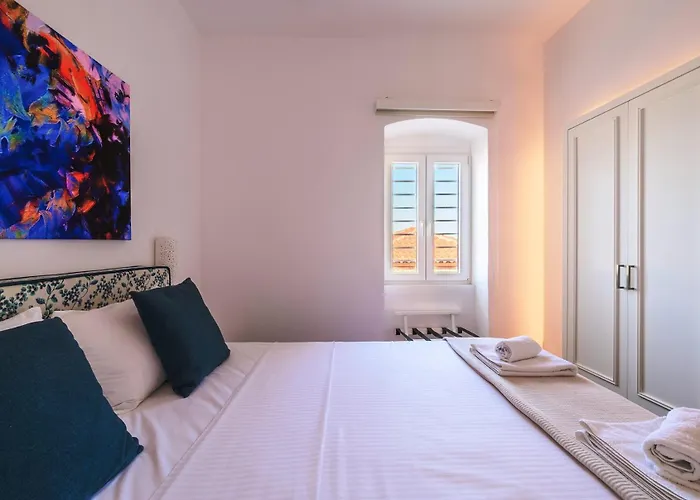 Blue Sky House Apartmanhotel