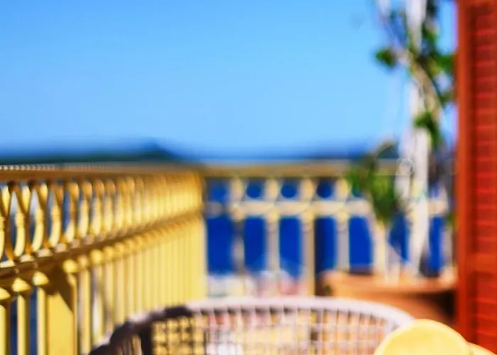 Blue Sky House Apartmanhotel