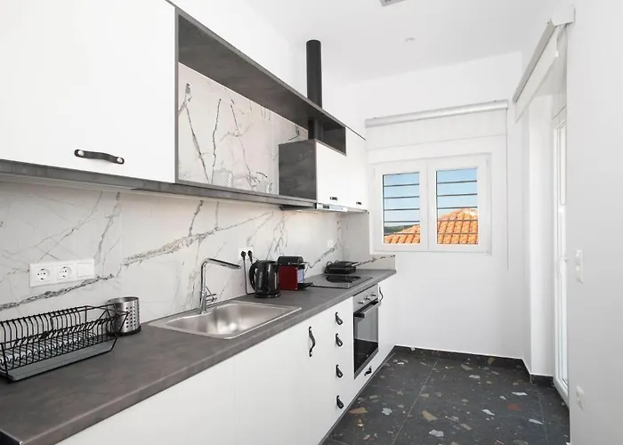 Apartmanhotel Blue Sky House 4*