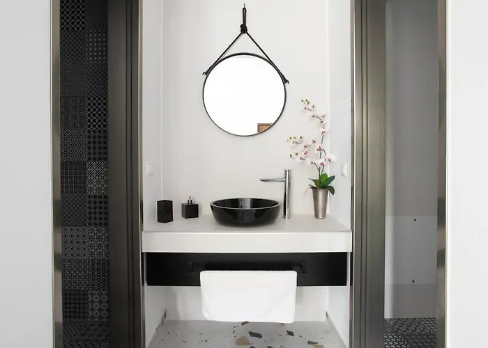 Blue Sky House Apartmanhotel 4*